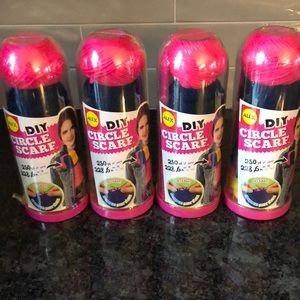 Lot of 4 ALex DIY Circle Scarf kits, New in pkgs.